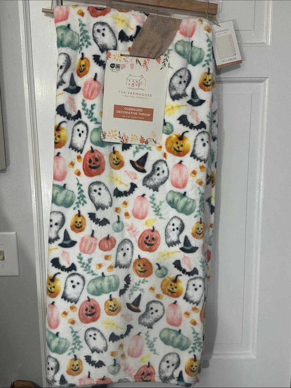 The farmhouse by Rachel Ashwell Halloween pumpkin ghost oversized throw